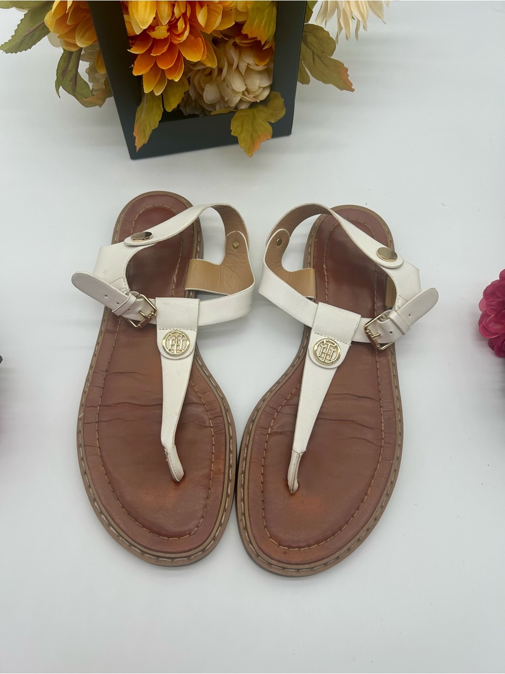 Tommy Hilfiger White Leather T-Strap Sandals with Gold Emblem